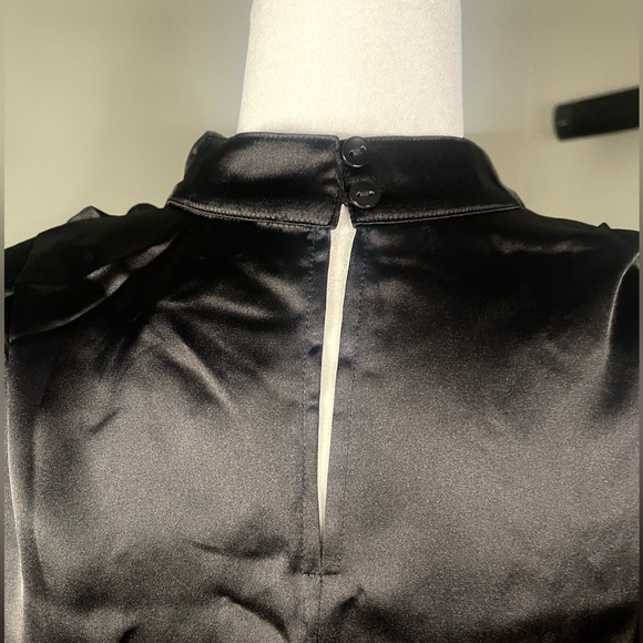 🔥HOT🔥NWT Rachel Zoe Black Satin Mock Drape Neck Top Sz XL - Picture 8 of 13